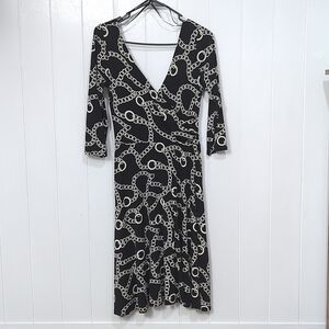 EUC Black and White Alyn Paige